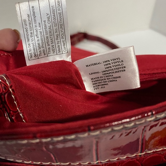 U.S. POLO ASSN. RED CROC PATENT LEATHER CROSSBODY BAG - Picture 12 of 15